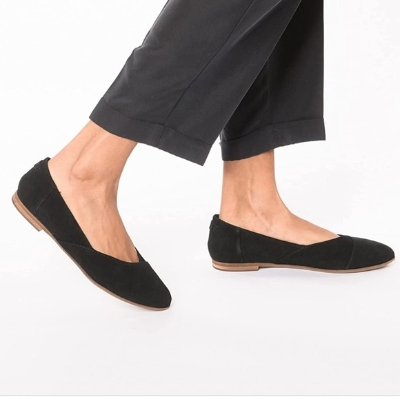 Toms Women Suede Loafer flats shoes sz 7 - Picture 1 of 9